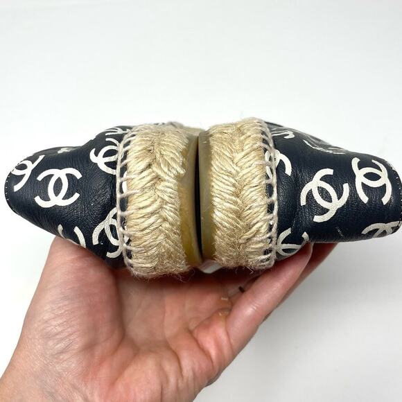 SOLD Chanel Interlocking CC Logo Leather Espadrilles Round Toe Flats EU37 - Picture 5 of 13